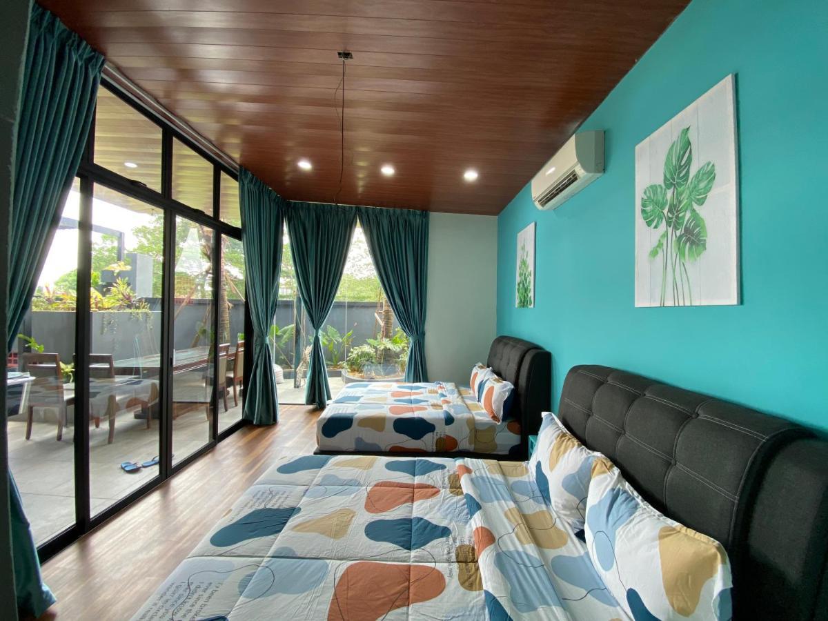 The Riimbun Villa, * Johor Bahru